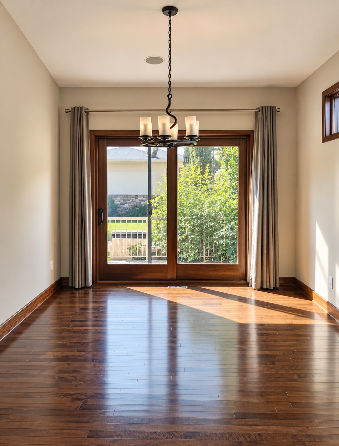 Existing Glenora House I dining room